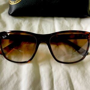 Ray ban sunglasses